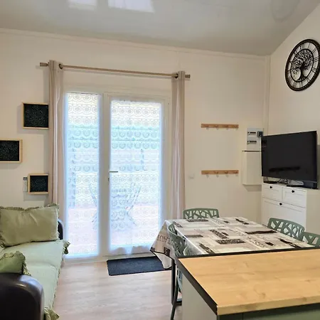 Maison Renovee & Climatisee 6 Pers - A Pied - Terrasse - Parking Prive Ferienhaus *